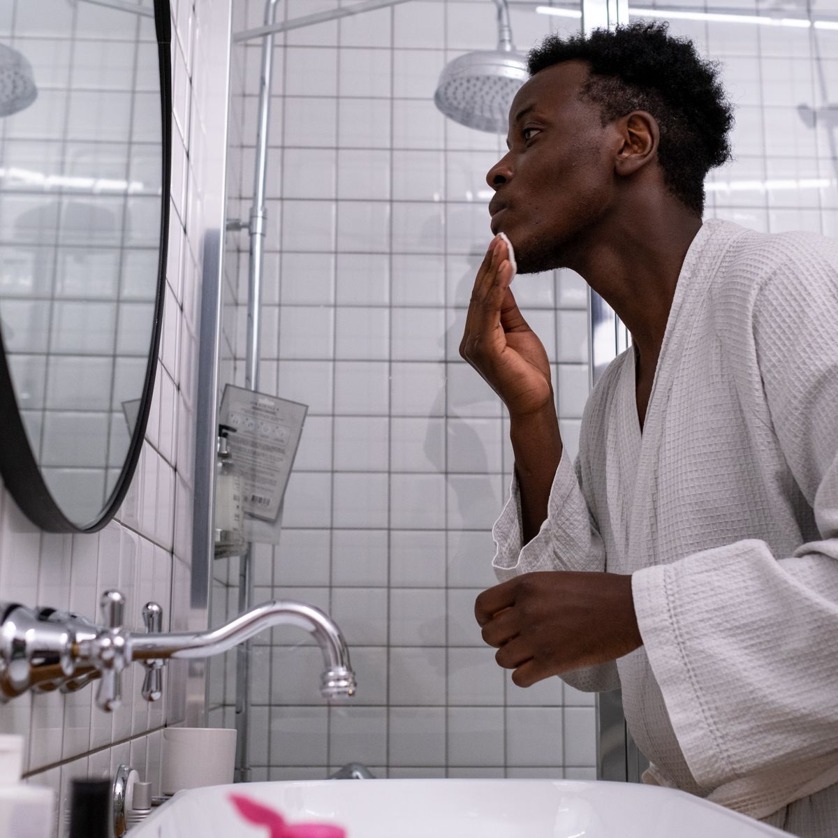 A person calming a seborrheic dermatitis flare-up with a simple routine